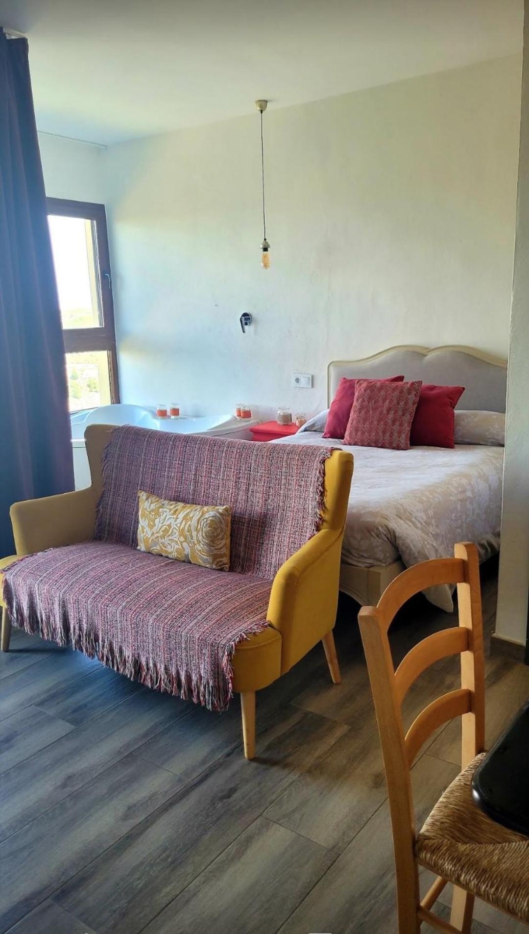 Casas Rurales Maribel - Complejo Moradas Del Cerro 2 - Suites Con Jacuzzi En Alcala Del Jucar Casas del Cerro Quarto foto
