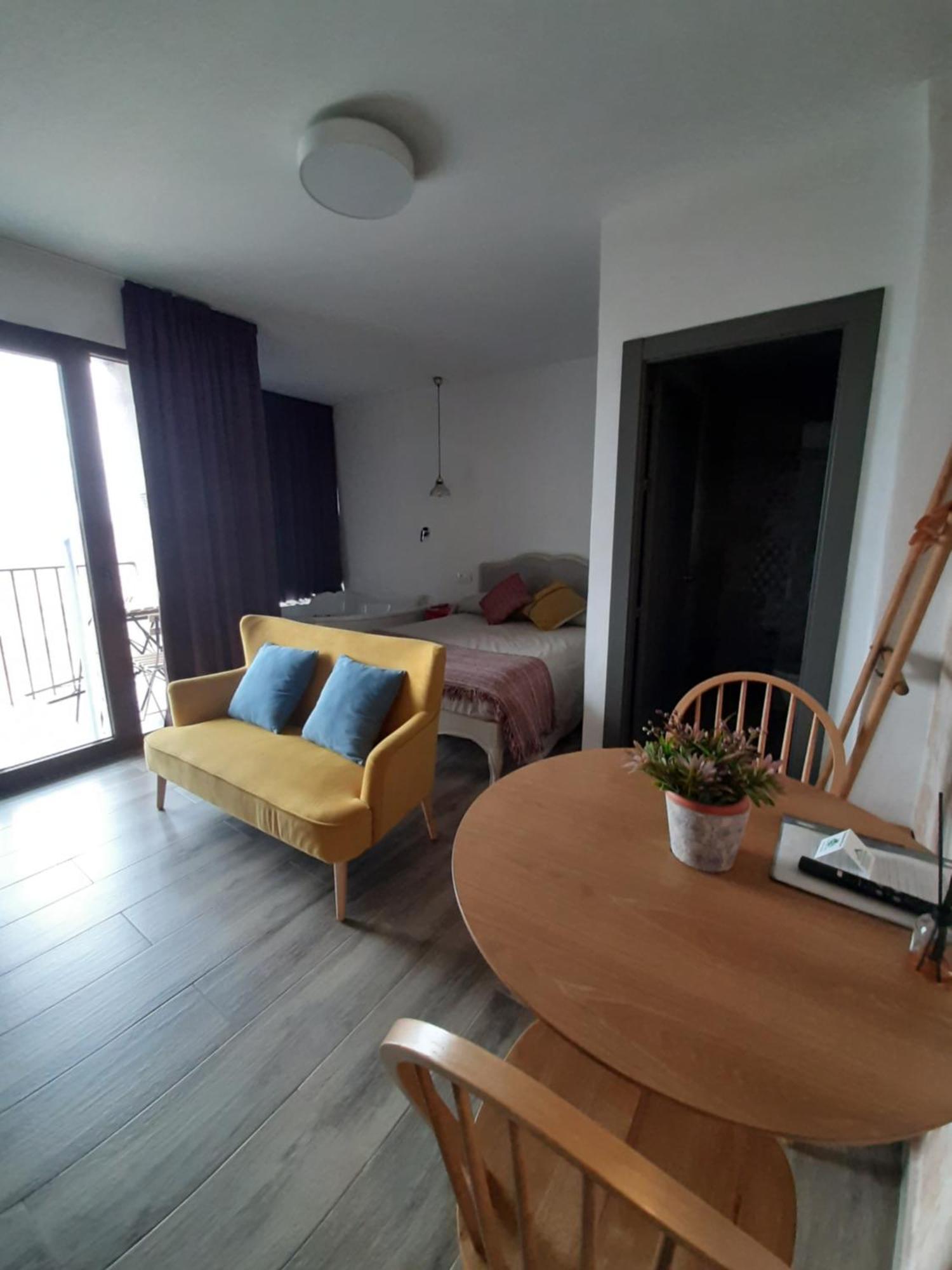 Casas Rurales Maribel - Complejo Moradas Del Cerro 2 - Suites Con Jacuzzi En Alcala Del Jucar Casas del Cerro Quarto foto